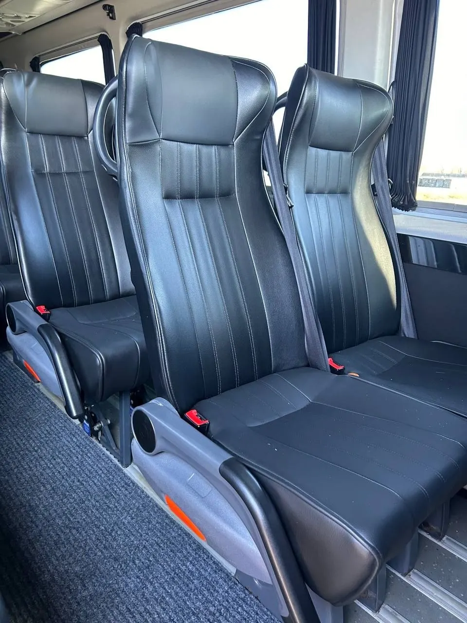 Реальне фото автомобіля або салону InterTransAuto
